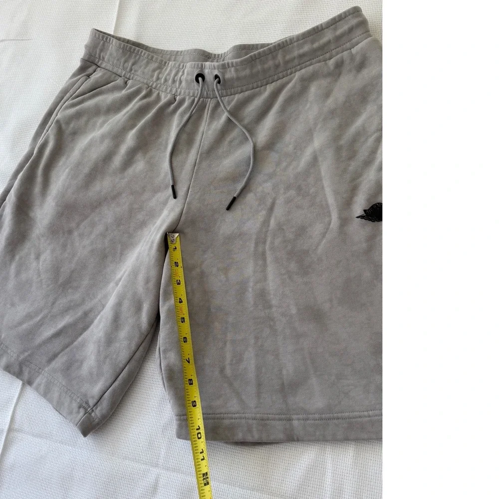 Air Jordan Mens XXL Grey Acid Wash Fleece Shorts Wings Logo Streetwear Vtg Rare‎